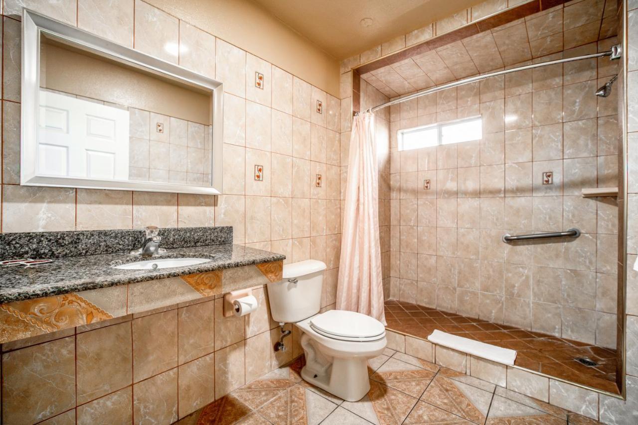 Geneva Motel Інґлвуд Екстер'єр фото